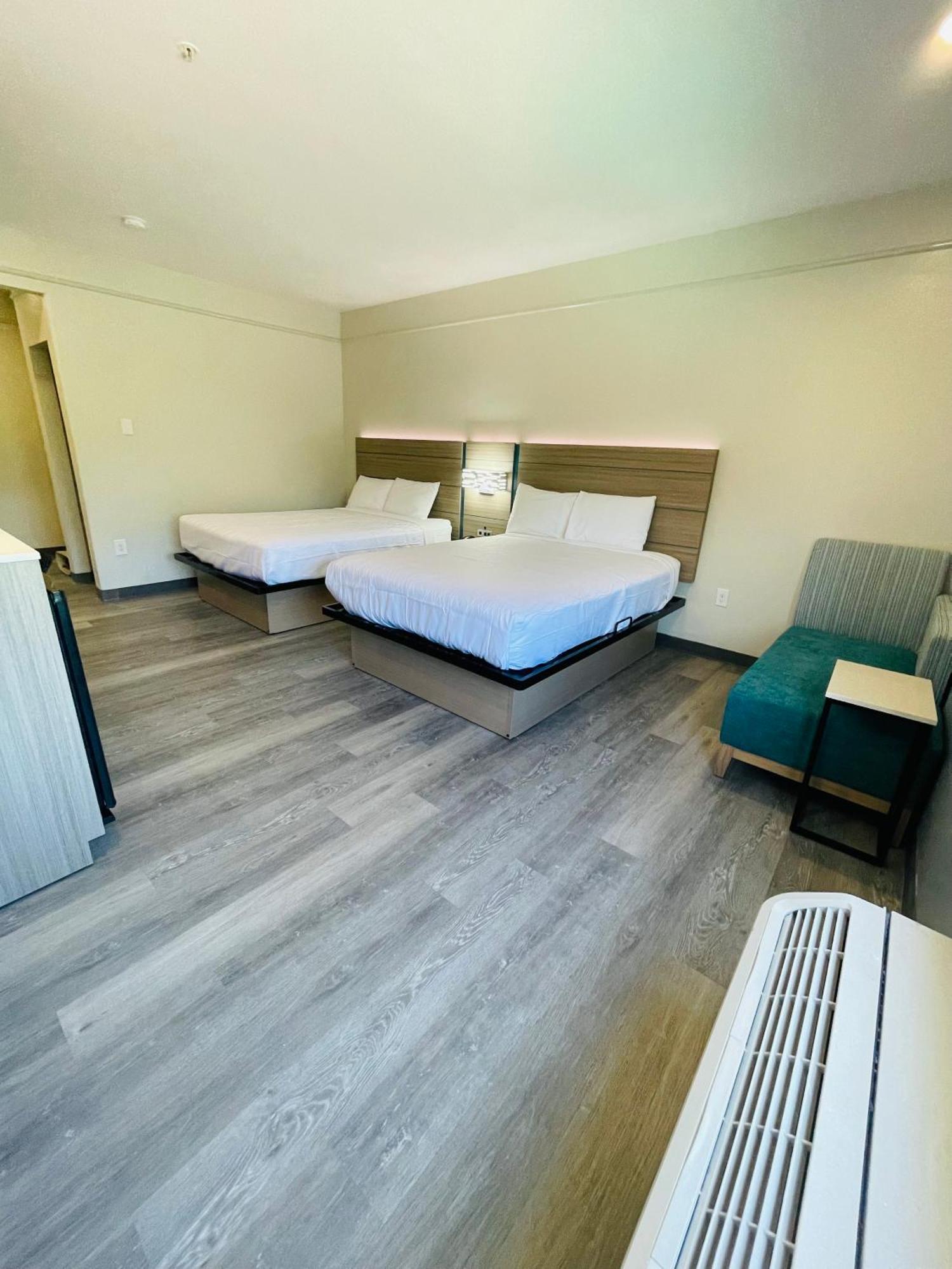 ホテル Sonesta Essential North Houston Westfield エクステリア 写真