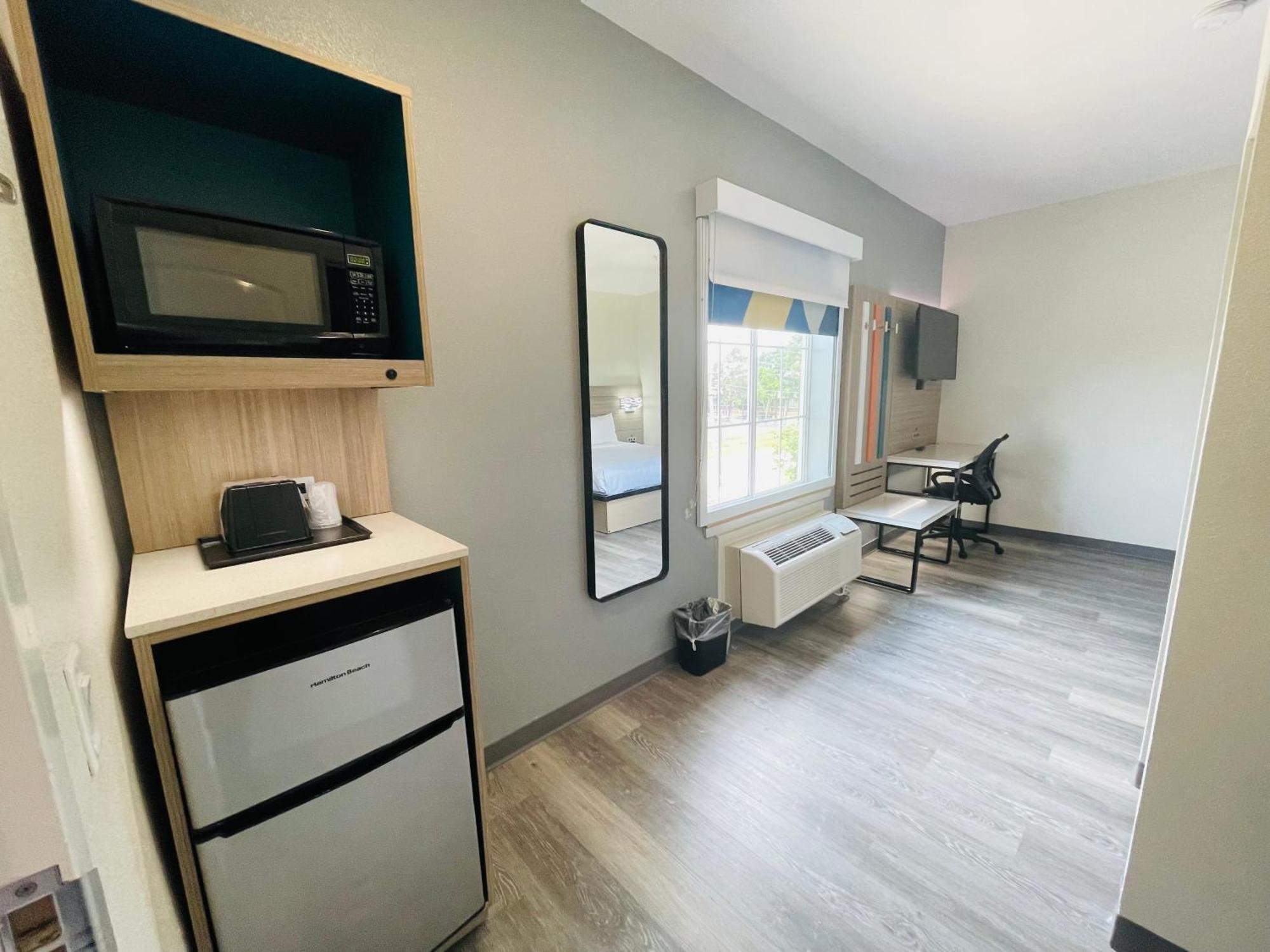 ホテル Sonesta Essential North Houston Westfield エクステリア 写真